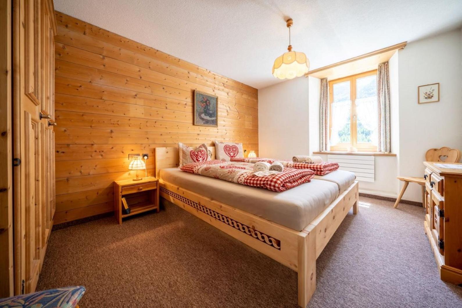 Chasa Plazza Gronda Apartment Lavin Екстериор снимка
