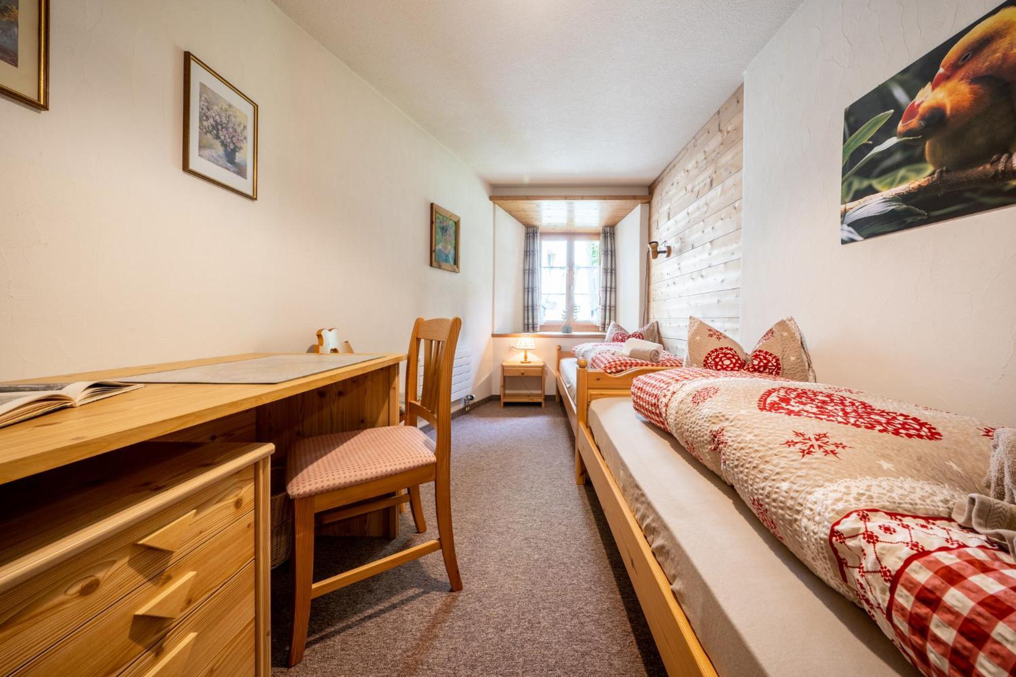 Chasa Plazza Gronda Apartment Lavin Екстериор снимка
